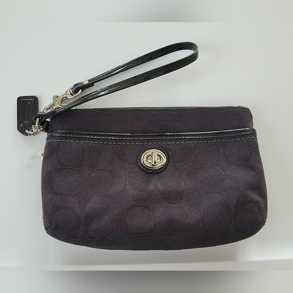 Coach Handbags - NWT Coach Wristlet with Classic Coach Logo